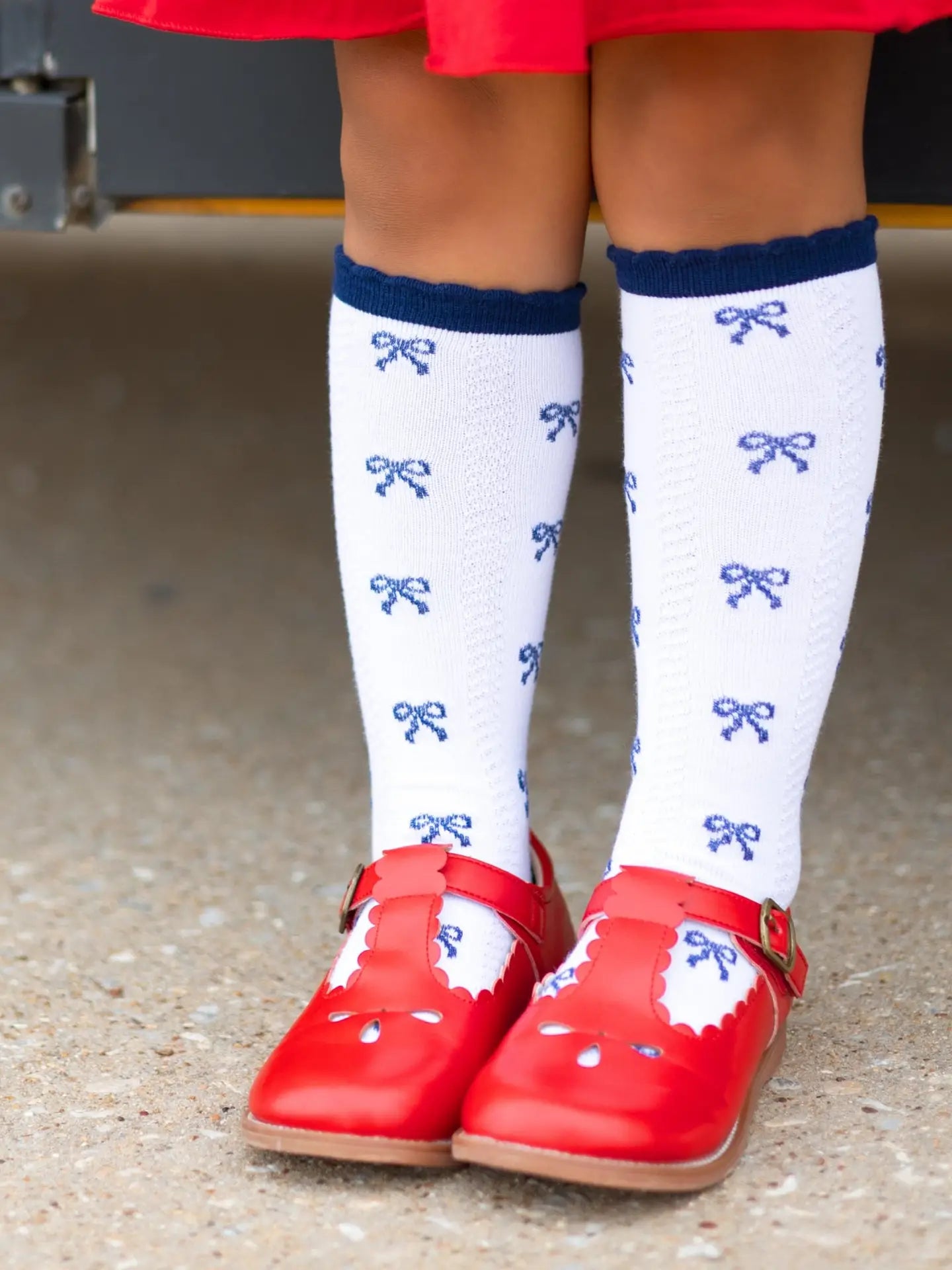 Navy Bow Scalloped Knee High Socks