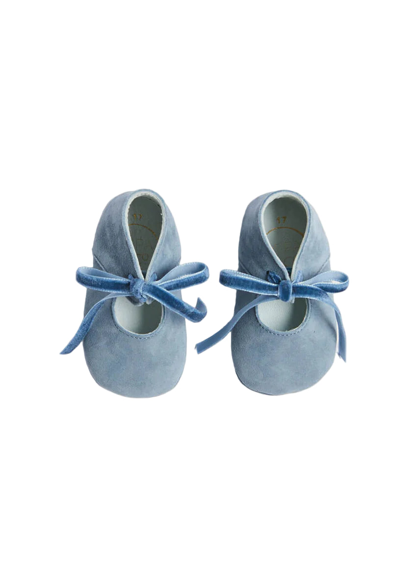 Suede Velvet Ribbon Pram Shoes in Blue