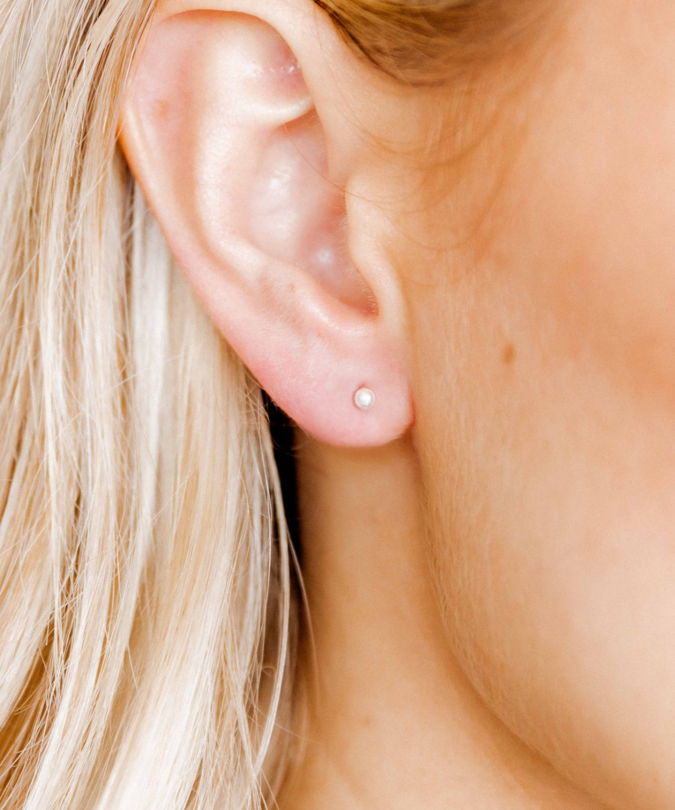 Screwback Stud Earrings - Payton Pearl White 3mm