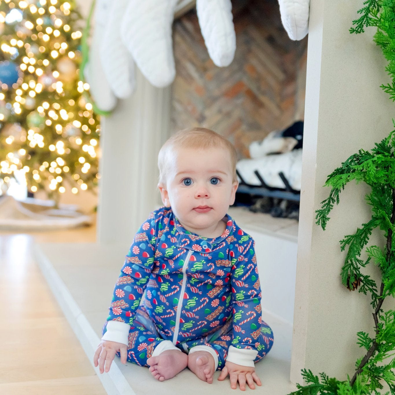 Lila and Hayes Parker Boys' Zipper Pajama - Christmas Candy Blue