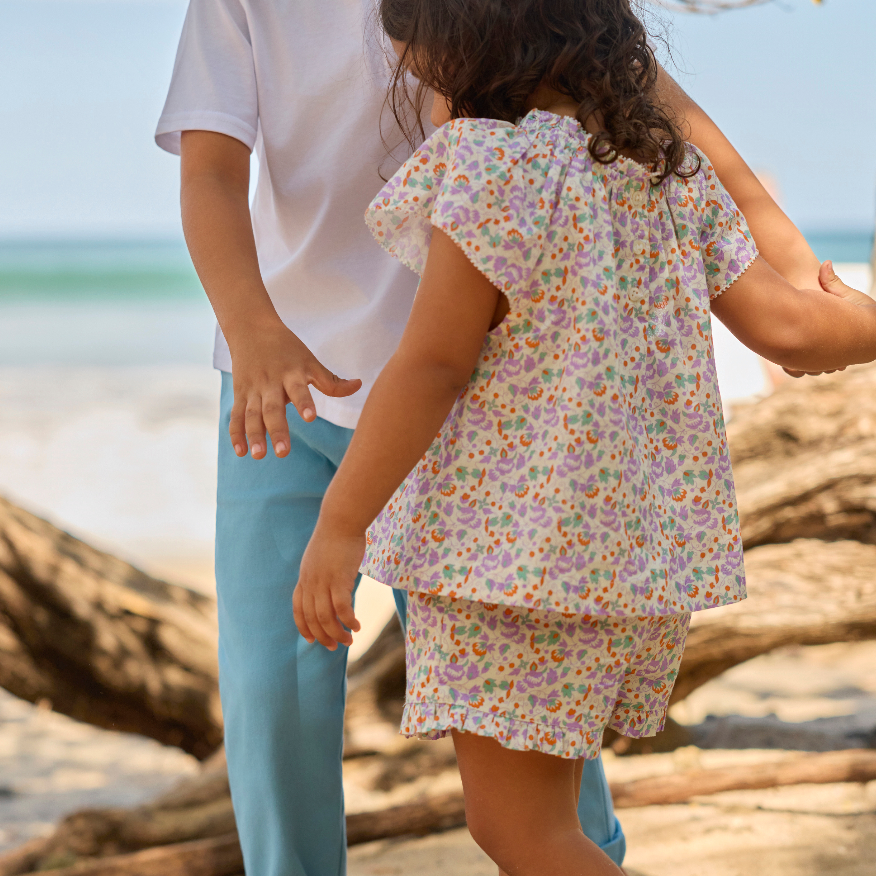 Minnow Girls Orchid Floral Flutter Sleeve Tank Set
