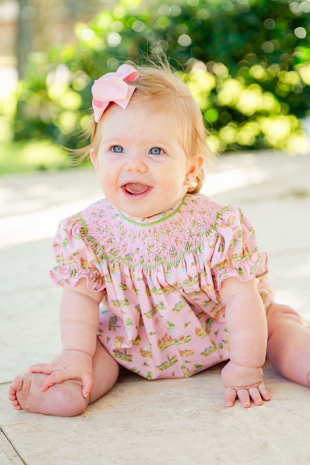 With its smocked cowgirl toile design, the Annabelle Bloomer Set is perfect for little ones who love comfort and charm in their wardrobe.