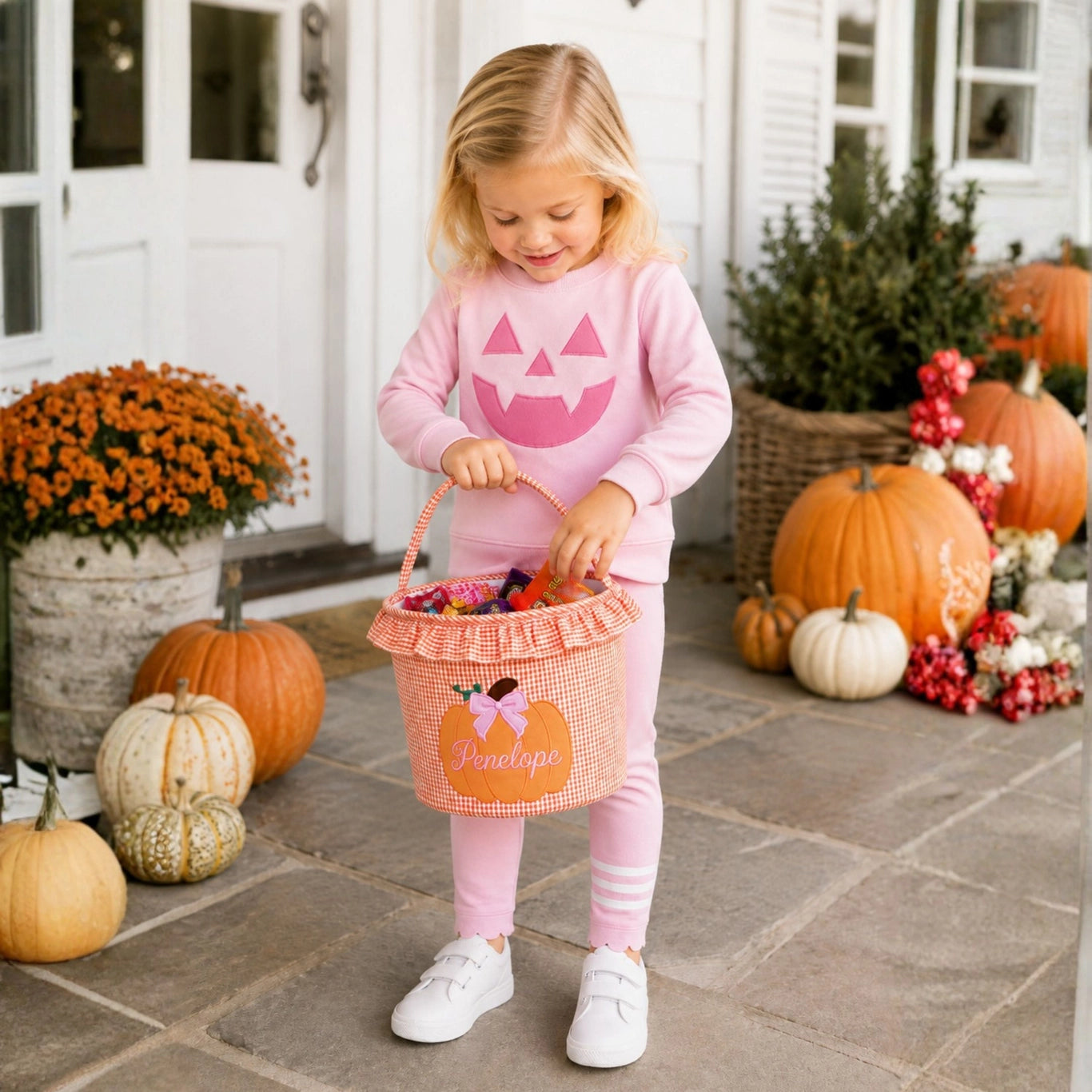 Bits and Bows Ruffle Bow Pumpkin Tote