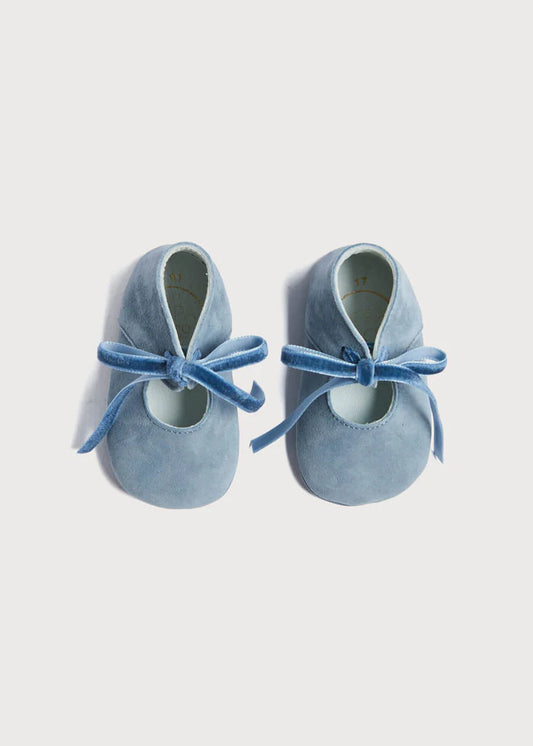 Suede Velvet Ribbon Pram Shoes in Blue