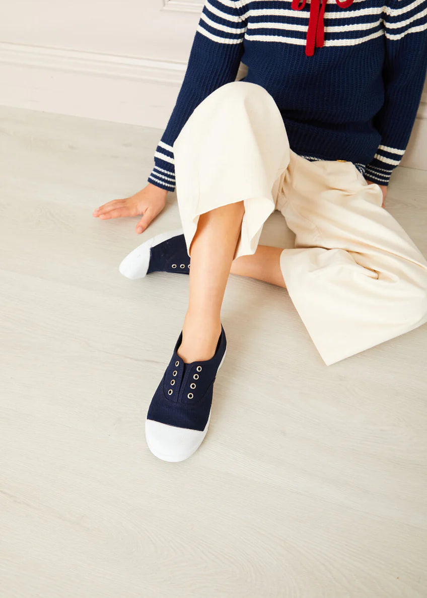 Canvas Plimsolls in Navy