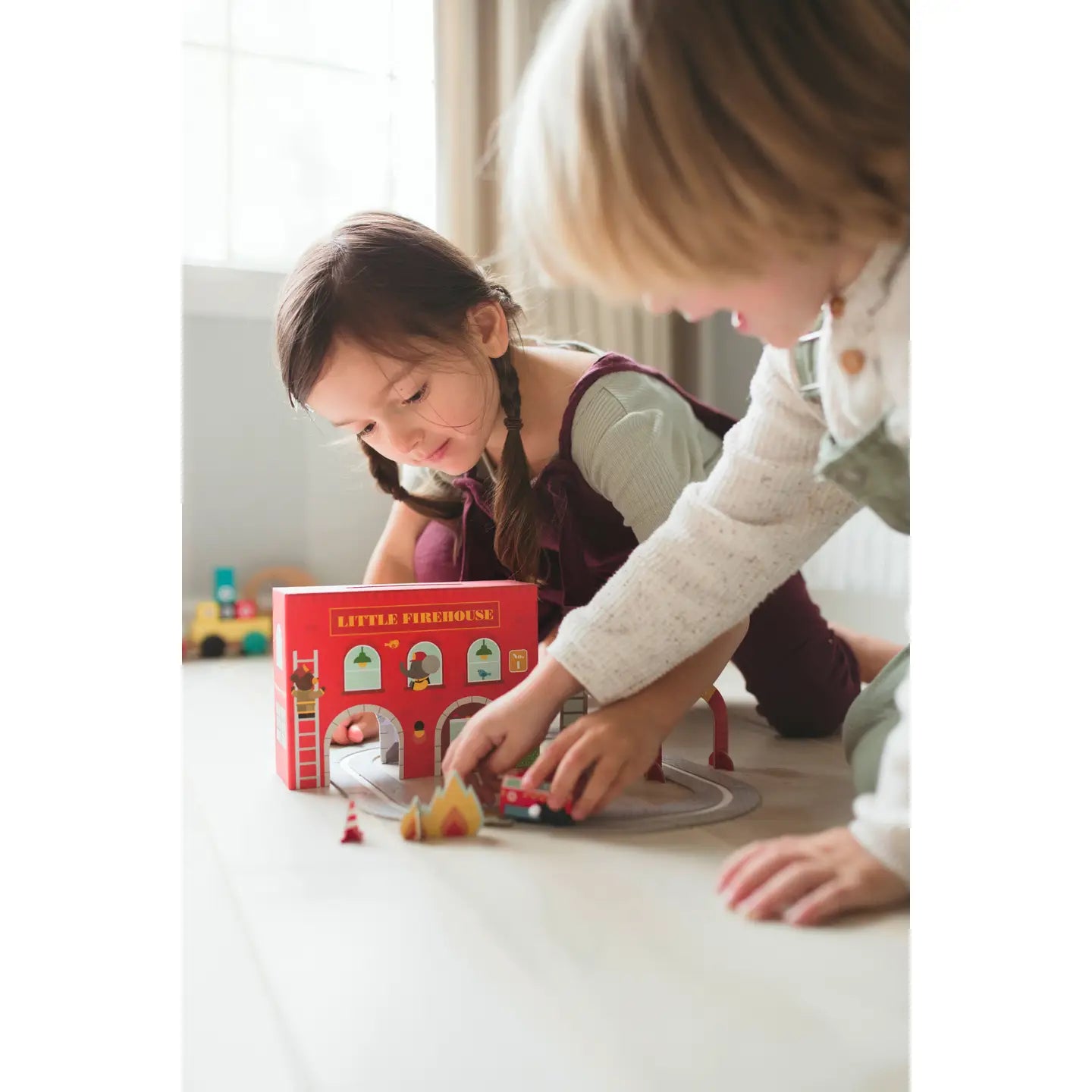 Wind Up and Go Firestation Play Set