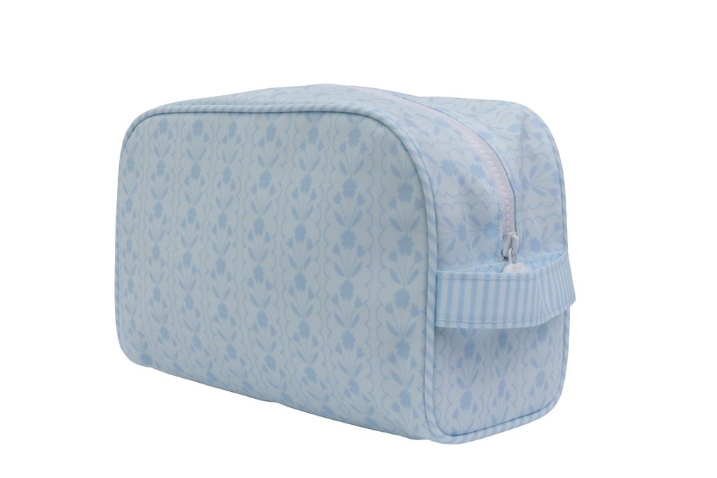 Apple Of My Isla Bluebell Floral Dopp Kit