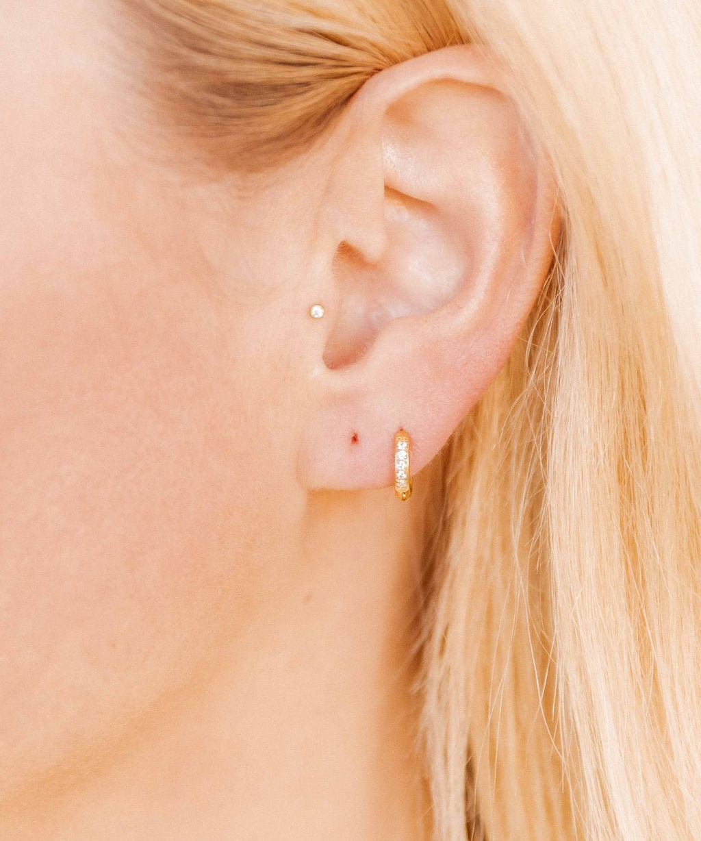 Huggie Earrings - Scarlett Hoop Gold 8mm CZ