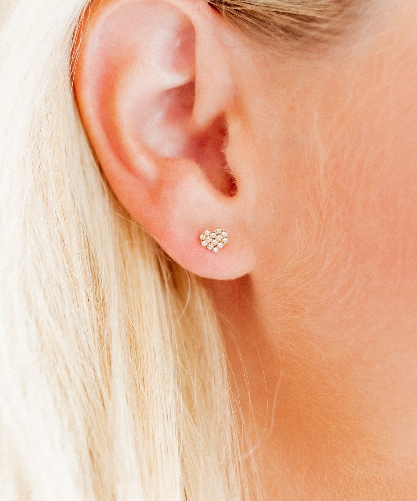 Screwback Stud Earrings - Leo Clear